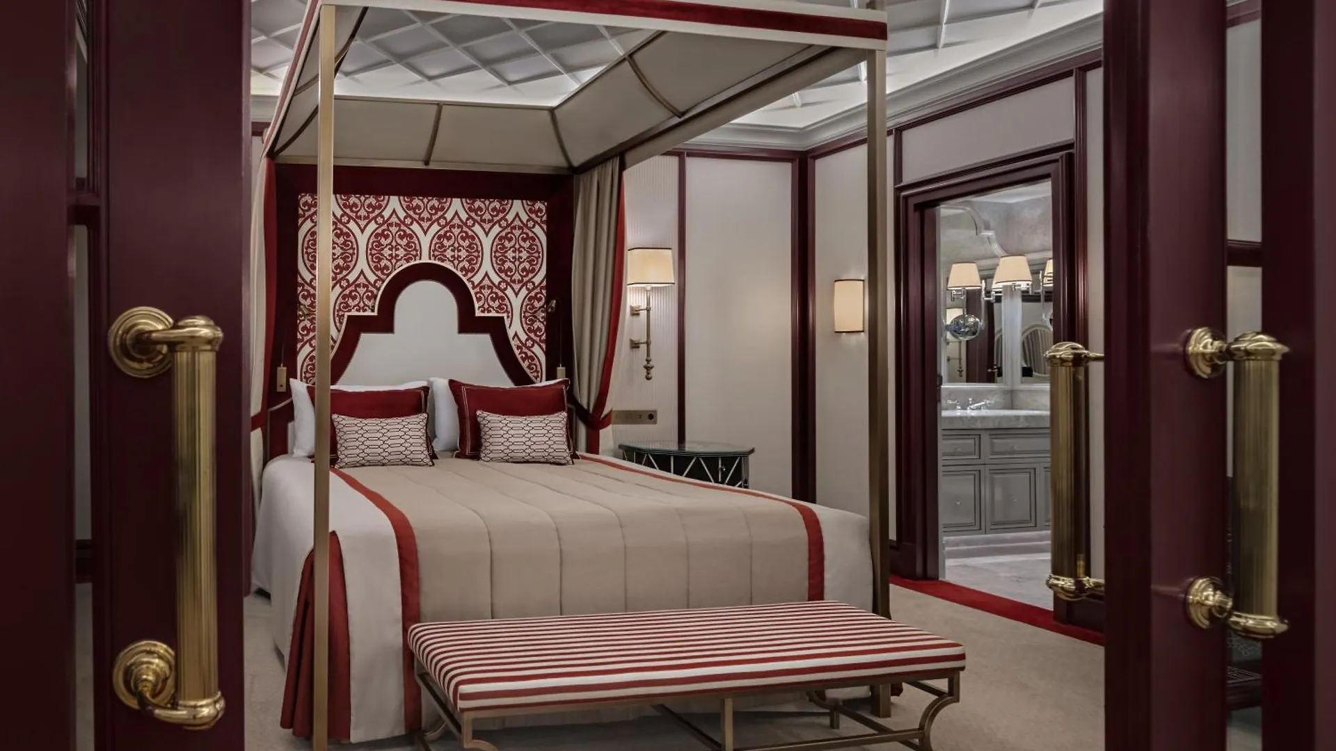 Çırağan Palace Kempinski Istambul Hotel